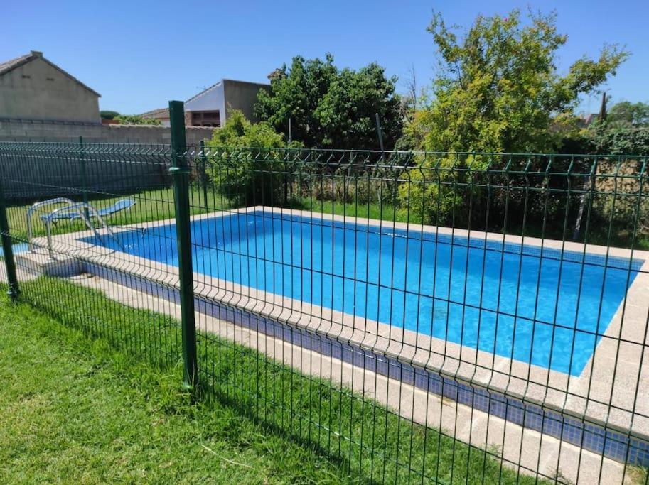 Casa Rural Con Piscina Verdugo إل بويرتو دي سانتا ماريا المظهر الخارجي الصورة